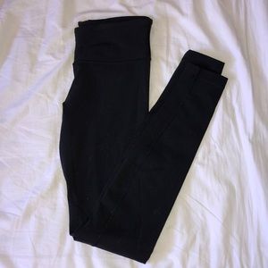 black lululemon leggings